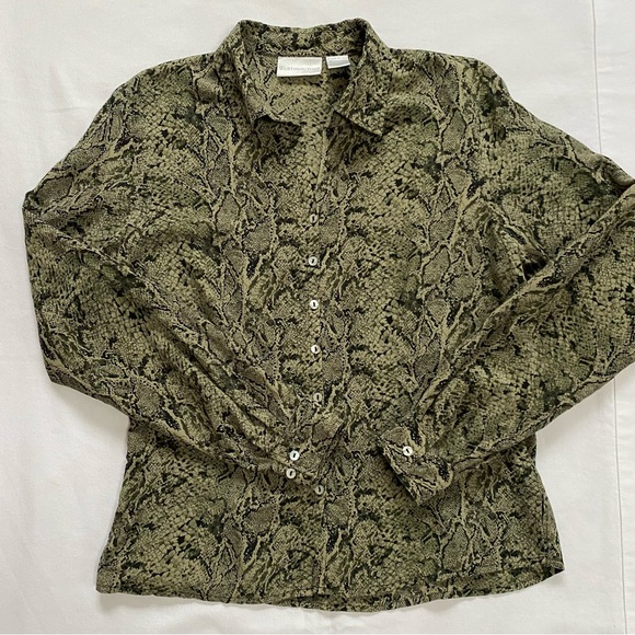 Worthington Silk Animal Print Vintage Buttoned Blouse M - Picture 1 of 10
